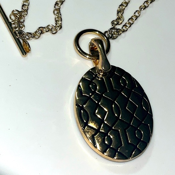 18" Premier Designs Necklace, Resembles Mother Of Pearl With Rhinestones Pendant - Picture 7 of 7